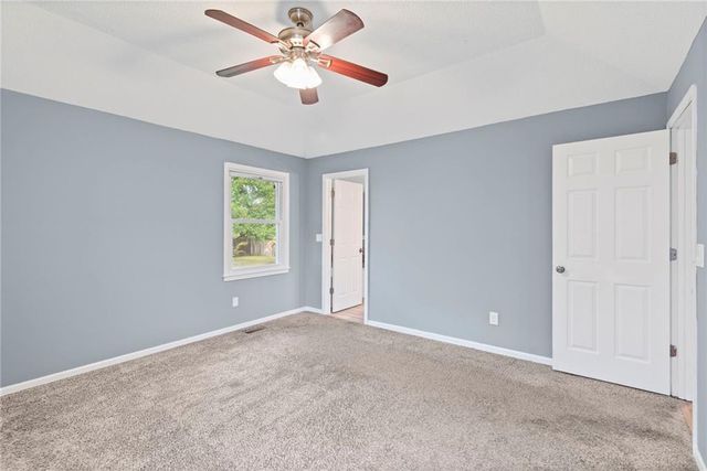 1108 NE Ridgeview Drive, Lee's Summit, MO 64086