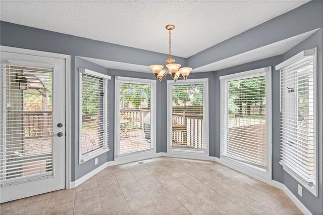 1108 NE Ridgeview Drive, Lee's Summit, MO 64086