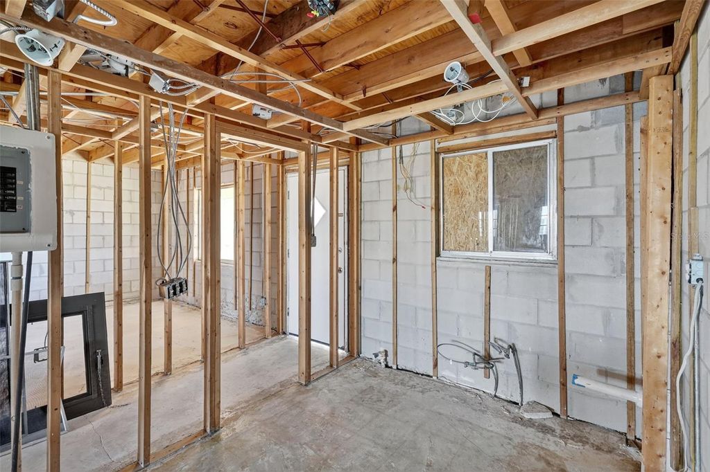 Image 22 of property listing at 4149 LAKE BAYSHORE DRIVE C511, Bradenton, FL 34205