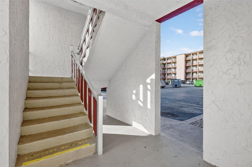 Image 37 of property listing at 4149 LAKE BAYSHORE DRIVE C511, Bradenton, FL 34205