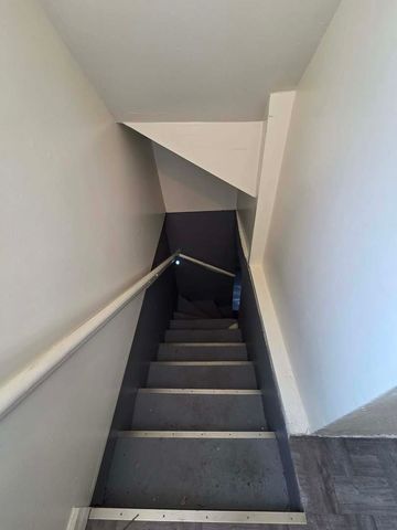 7321 S Saint Lawrence Avenue, Chicago, IL 60619