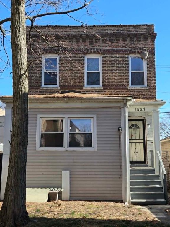 7321 S Saint Lawrence Avenue, Chicago, IL 60619