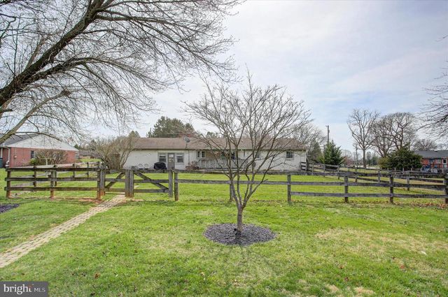 141 APPLE DRIVE, Greencastle, PA 17225