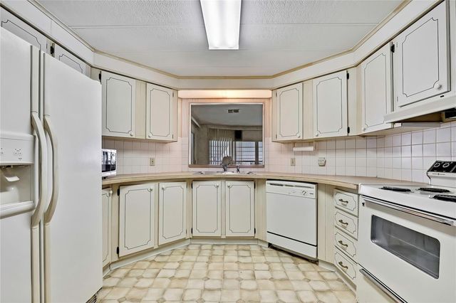 3230 BREWSTER DRIVE, Holiday, FL 34690