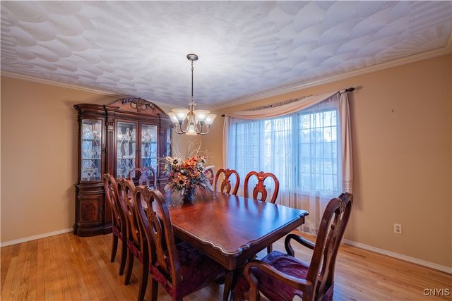 12 Christine Court South, New Hartford, NY 13413