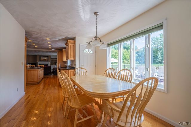 12 Christine Court South, New Hartford, NY 13413