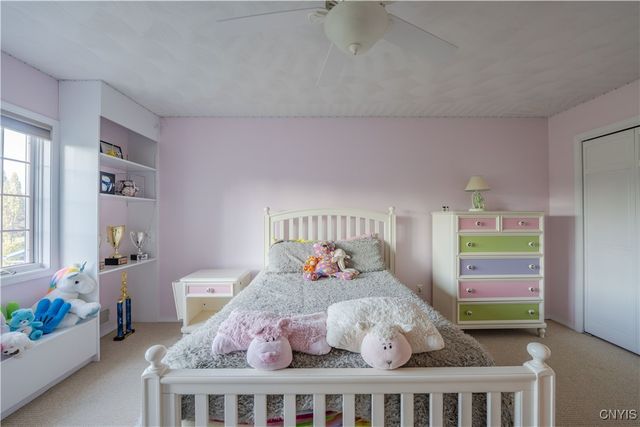 12 Christine Court South, New Hartford, NY 13413