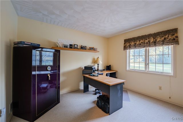 12 Christine Court South, New Hartford, NY 13413