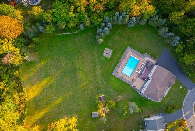 12 Christine Court South, New Hartford, NY 13413