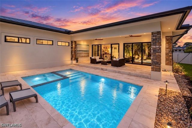 167 Burning Tree DR, Naples, FL 34105