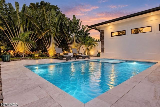 167 Burning Tree DR, Naples, FL 34105