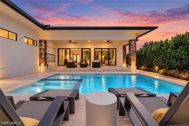 167 Burning Tree DR, Naples, FL 34105