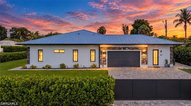 167 Burning Tree DR, Naples, FL 34105