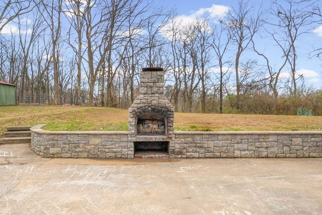 1225 Currey Rd, Nashville, TN 37217