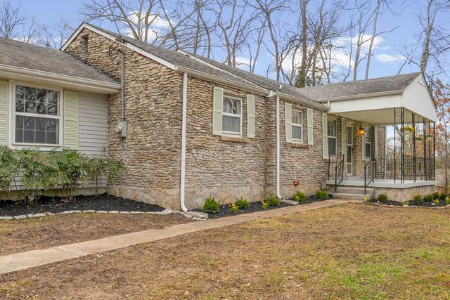 1225 Currey Rd, Nashville, TN 37217