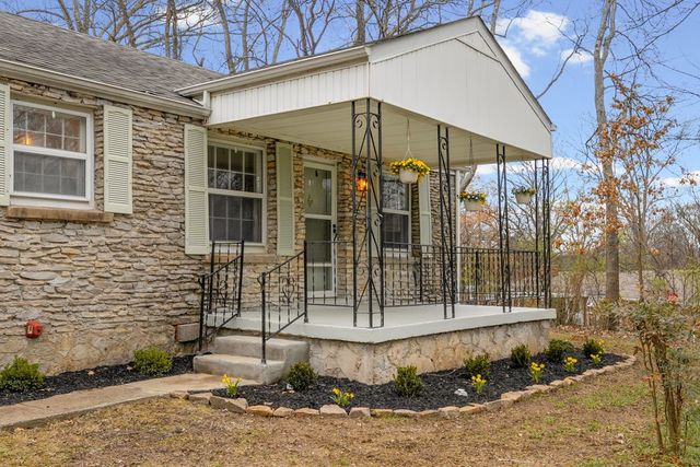 1225 Currey Rd, Nashville, TN 37217