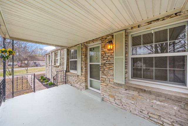 1225 Currey Rd, Nashville, TN 37217