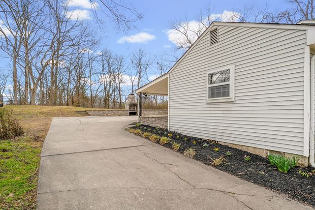 1225 Currey Rd, Nashville, TN 37217