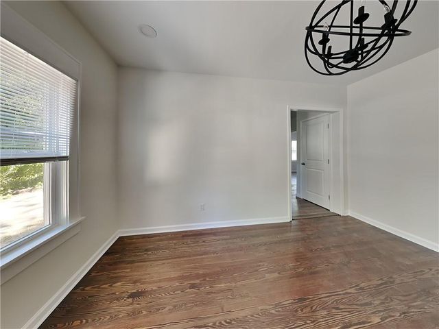 499 Woodlawn NW Avenue, Atlanta, GA 30318