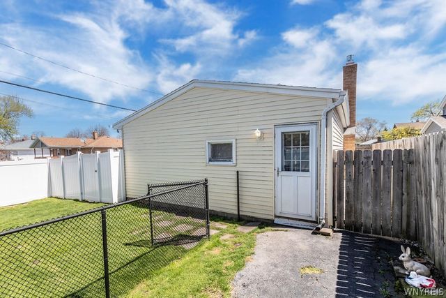 76 Lamson Road, Tonawanda, NY 14223