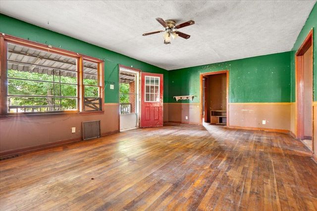 1110 Main Street, Williamsburg, KY 40769