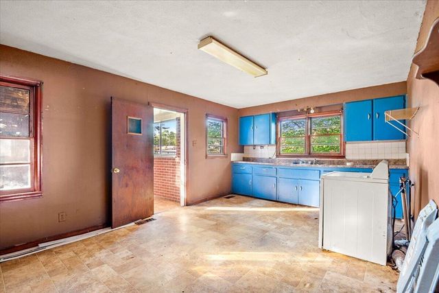 1110 Main Street, Williamsburg, KY 40769