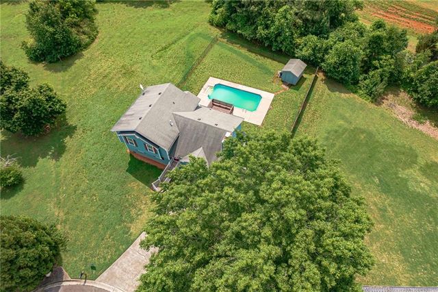 33 Misty Ridge Drive, Euharlee, GA 30145