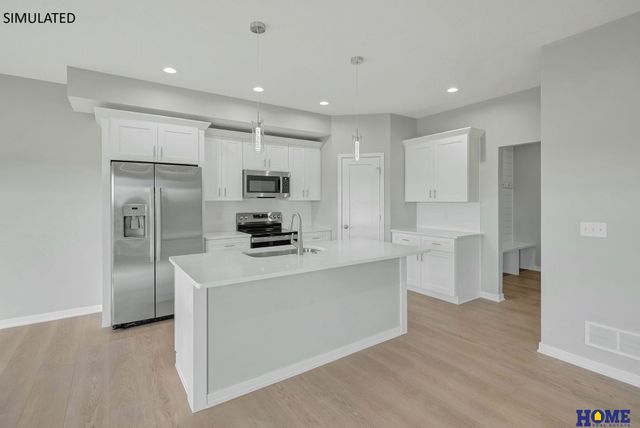 153 W Cowdrey Lane, Lincoln, NE 68523