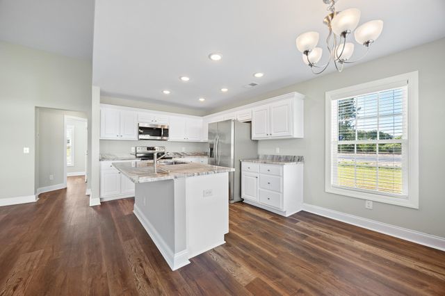 374 Allsbrook Rd., Loris, SC 29569