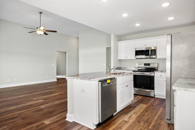 374 Allsbrook Rd., Loris, SC 29569