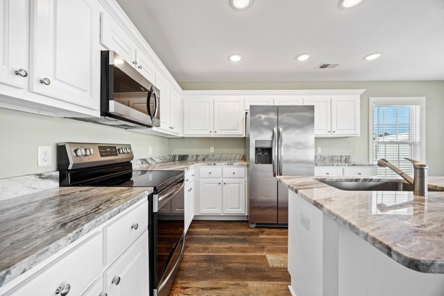 374 Allsbrook Rd., Loris, SC 29569