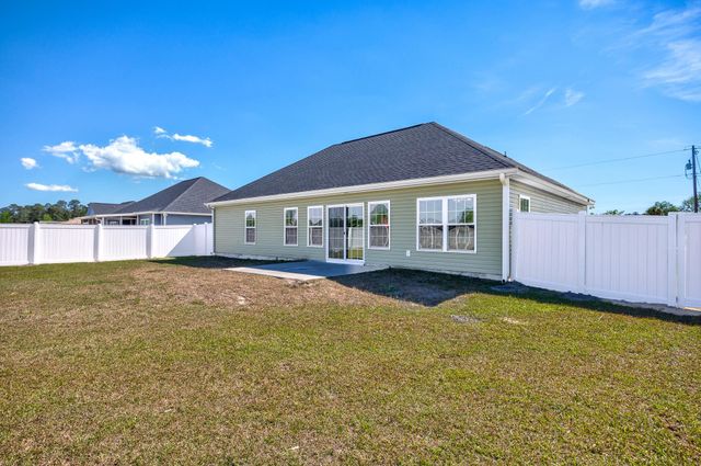 374 Allsbrook Rd., Loris, SC 29569