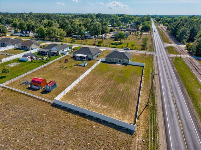 374 Allsbrook Rd., Loris, SC 29569