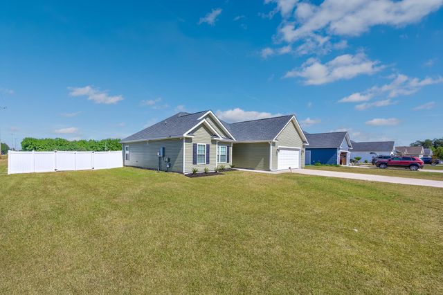 374 Allsbrook Rd., Loris, SC 29569