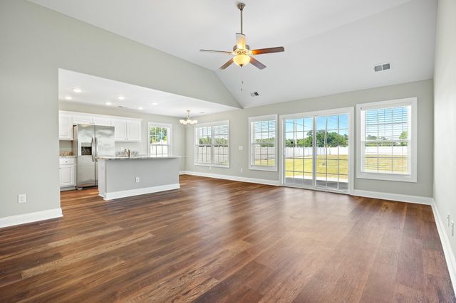 374 Allsbrook Rd., Loris, SC 29569