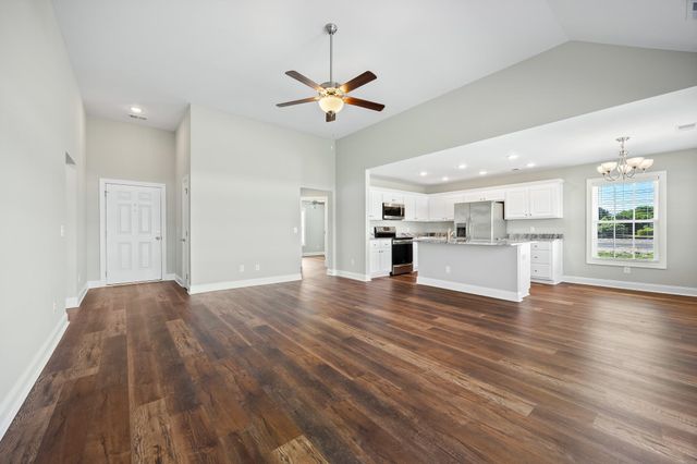 374 Allsbrook Rd., Loris, SC 29569