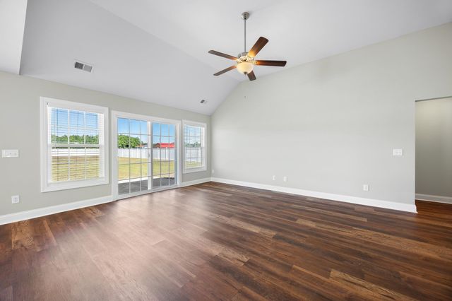 374 Allsbrook Rd., Loris, SC 29569