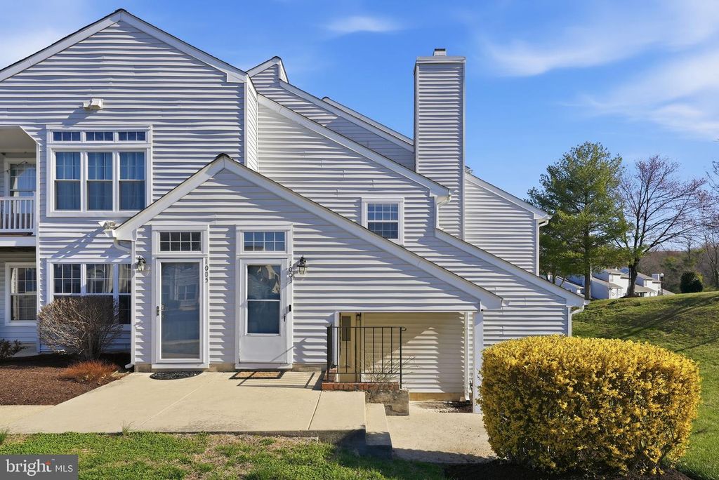 1003 SPRING VALLEY CT, Fort Washington, MD 20744