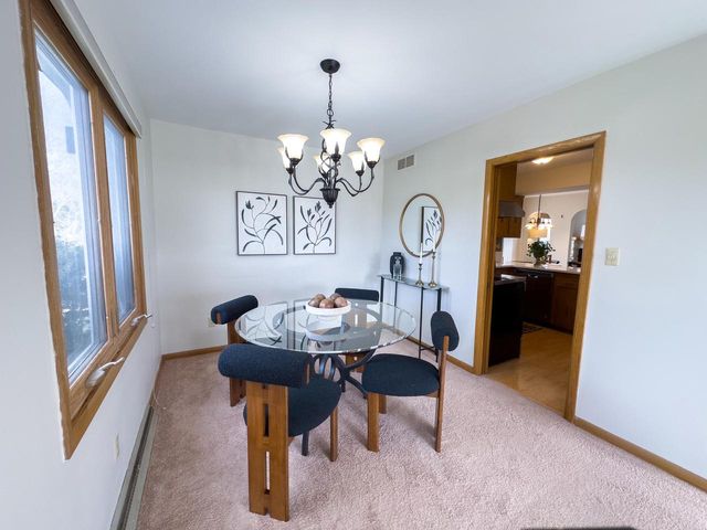 3340 Russel ROAD, New Berlin, WI 53151