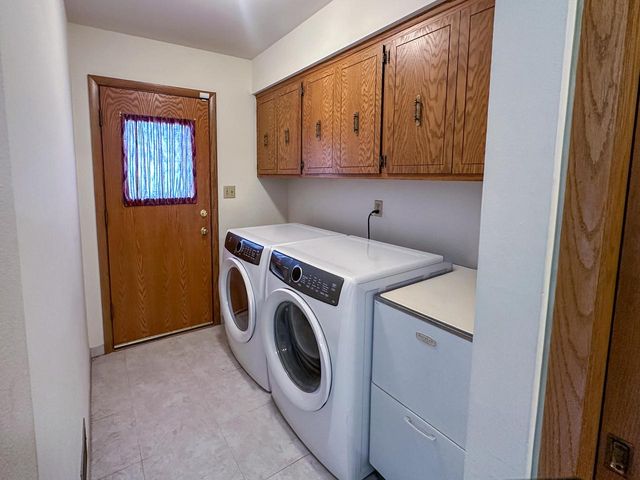 3340 Russel ROAD, New Berlin, WI 53151