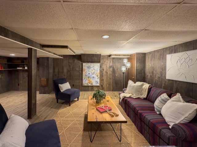 3340 Russel ROAD, New Berlin, WI 53151