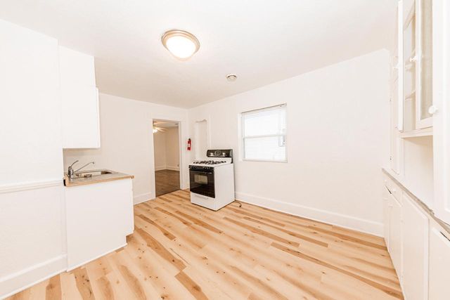 3465 N 1st STREET, Milwaukee, WI 53212