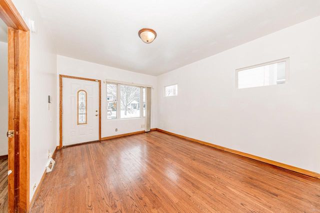 3465 N 1st STREET, Milwaukee, WI 53212