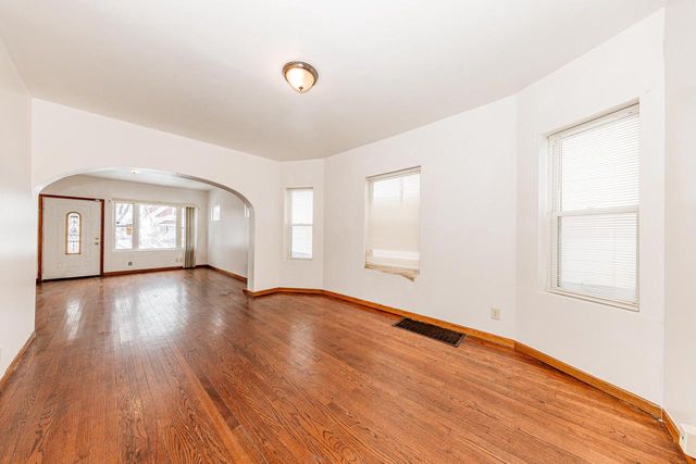 3465 N 1st STREET, Milwaukee, WI 53212