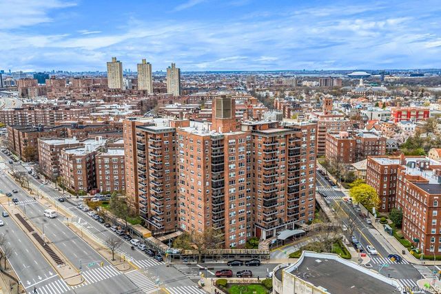 70-20 108 9M, Forest Hills, NY 11375