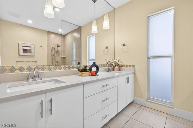 19 George Town, Fort Myers, FL 33919