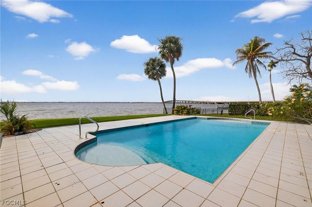 19 George Town, Fort Myers, FL 33919