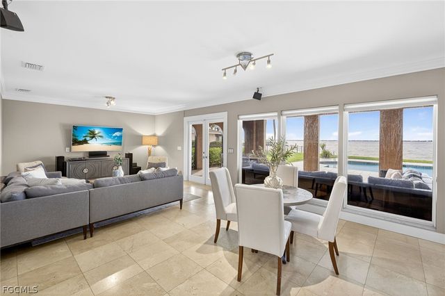 19 George Town, Fort Myers, FL 33919