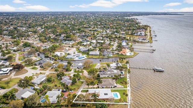 19 George Town, Fort Myers, FL 33919