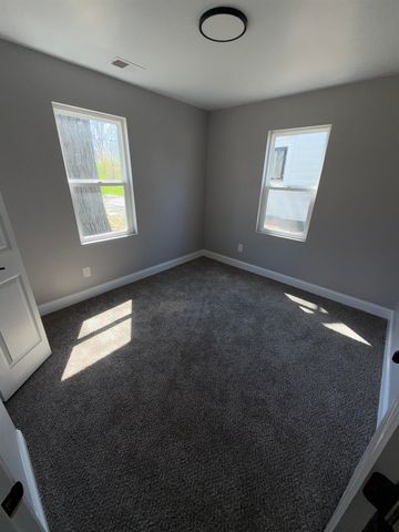 412 W Gracelawn Avenue, Flint, MI 48505